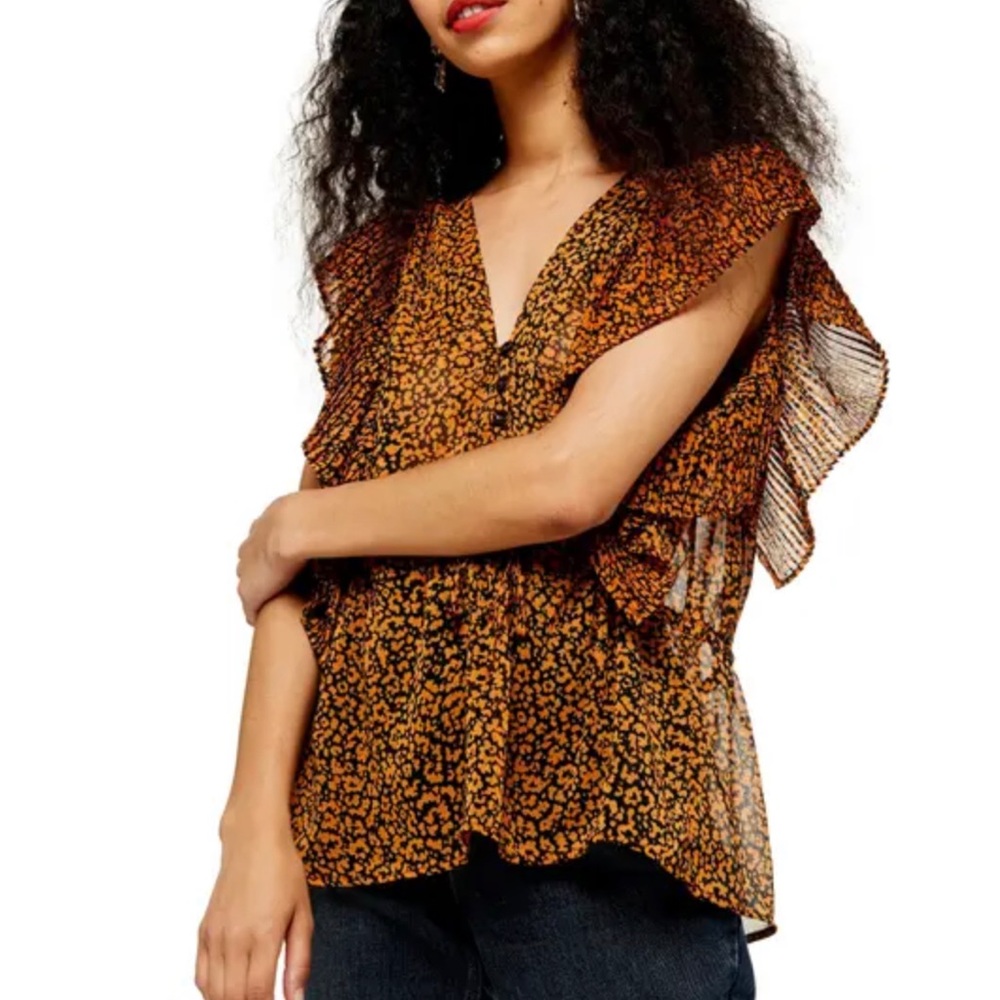 TOPSHOP Animal Print Plisse Ruffle Top NWT